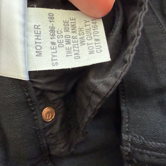 MOTHER Mid rise Dazzler Ankle Black Jeans - Picture 8 of 10